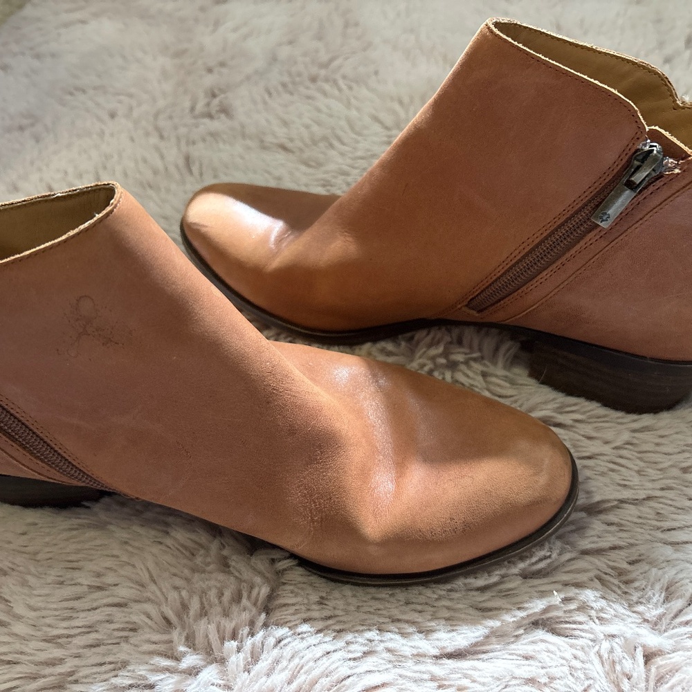 Lucky brand leather ankle boots size 10